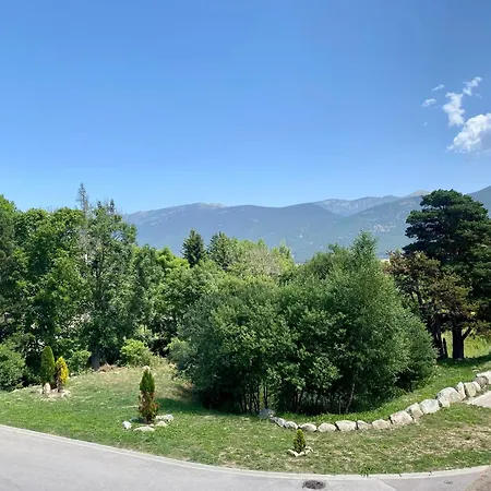 - T2 Lumineux Avec Terrasse, 3 Pers, Proche Pistes Et Commerces - Fr-1-758-29 * Formiguères